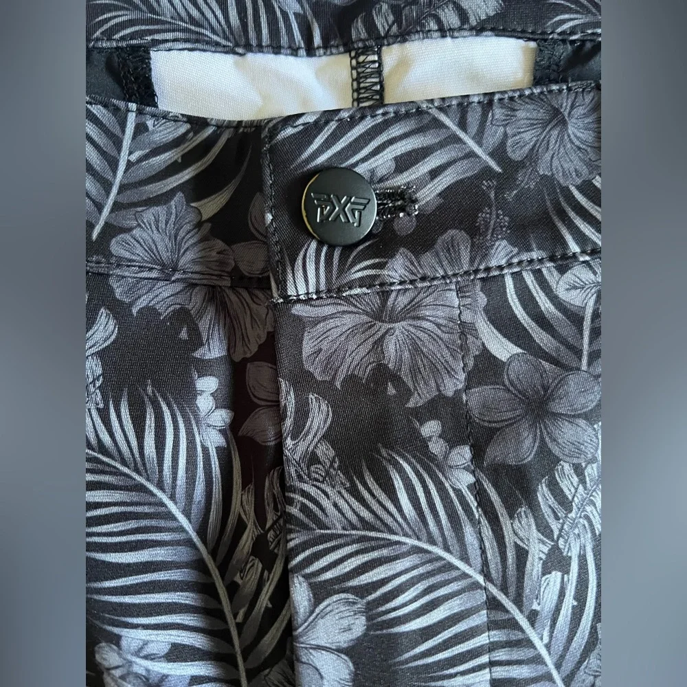 PXG Aloha Golf Shorts Men’s - Size 36 - Black Floral – VGUC - Picture 4 of 6